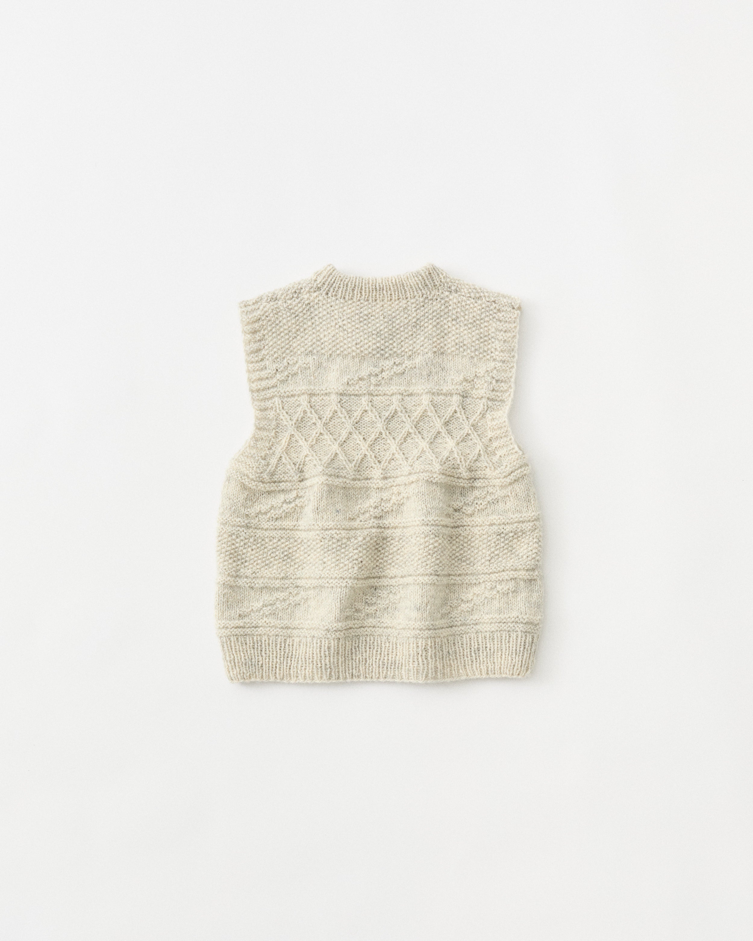 Noah Vest Knitting Pattern – Skall Studio ENG