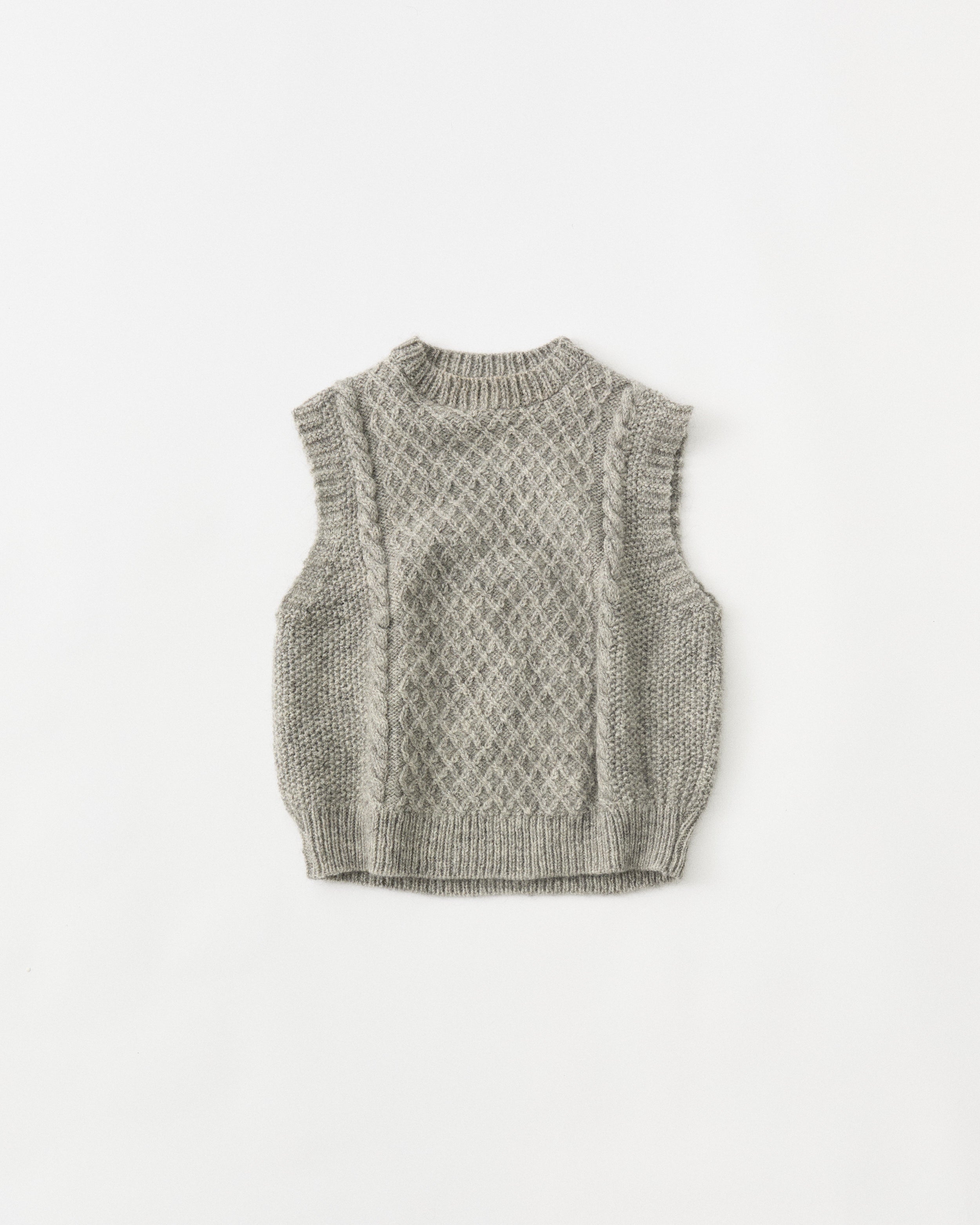 Oda Vest Knitting Pattern – Skall Studio ENG