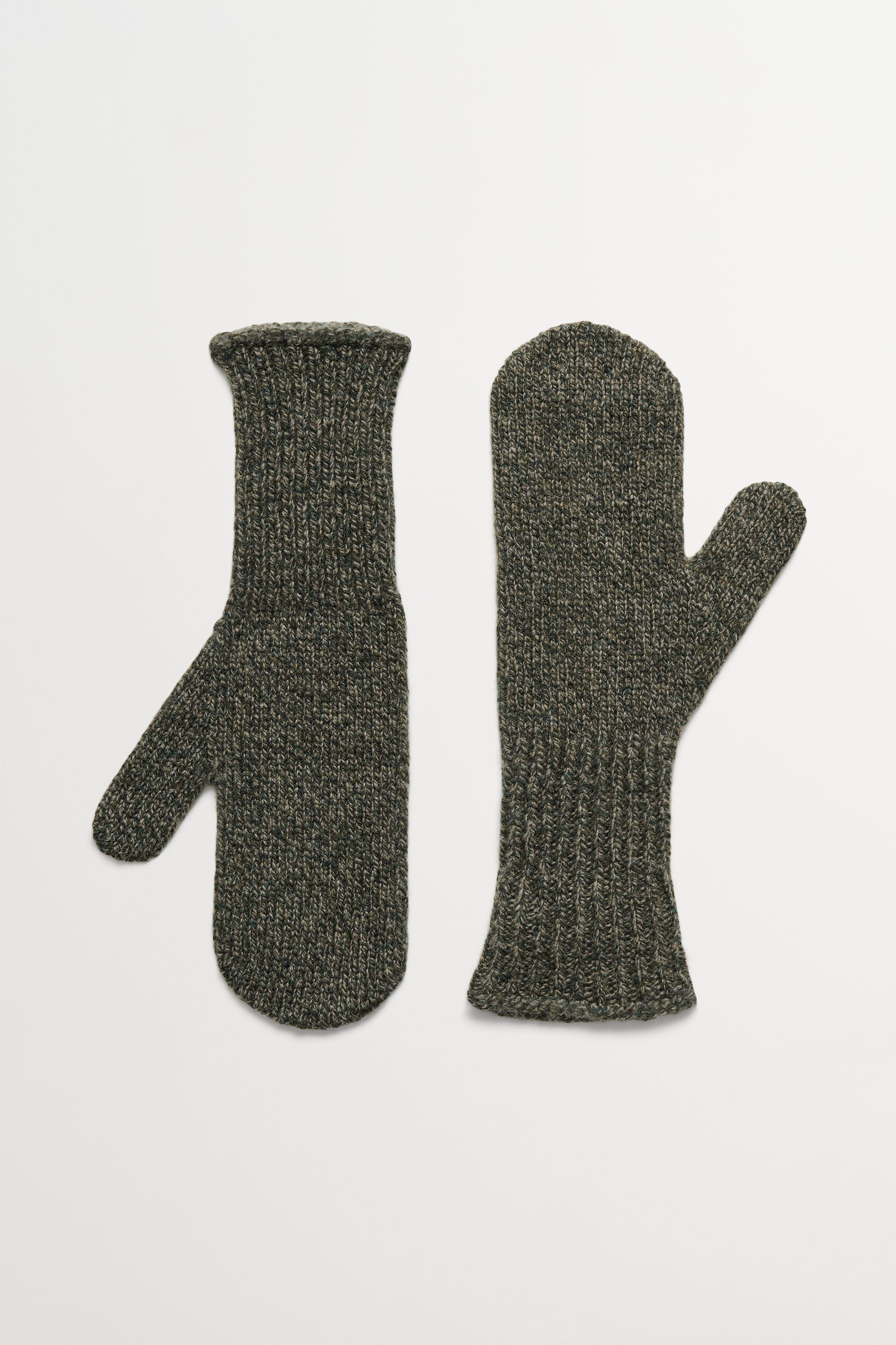 Olivia mittens - Aurora red – Skall Studio ENG