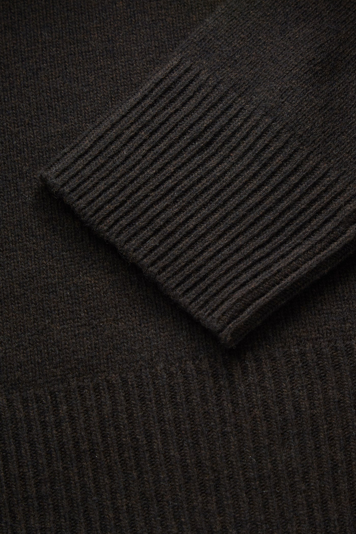 Skall Studio Silene t-neck Turtleneck Deep brown