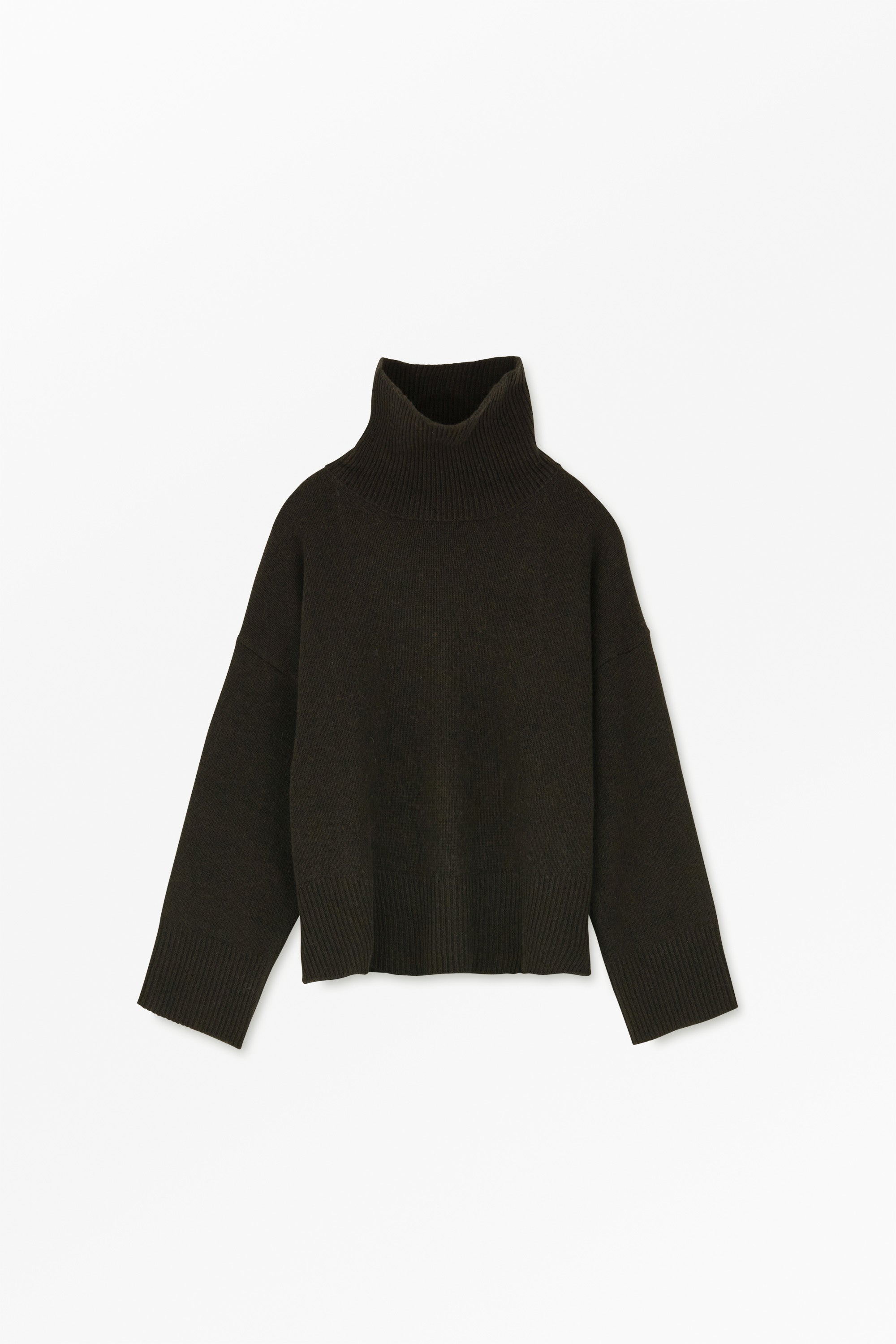 Silene t-neck - Deep brown – Skall Studio ENG