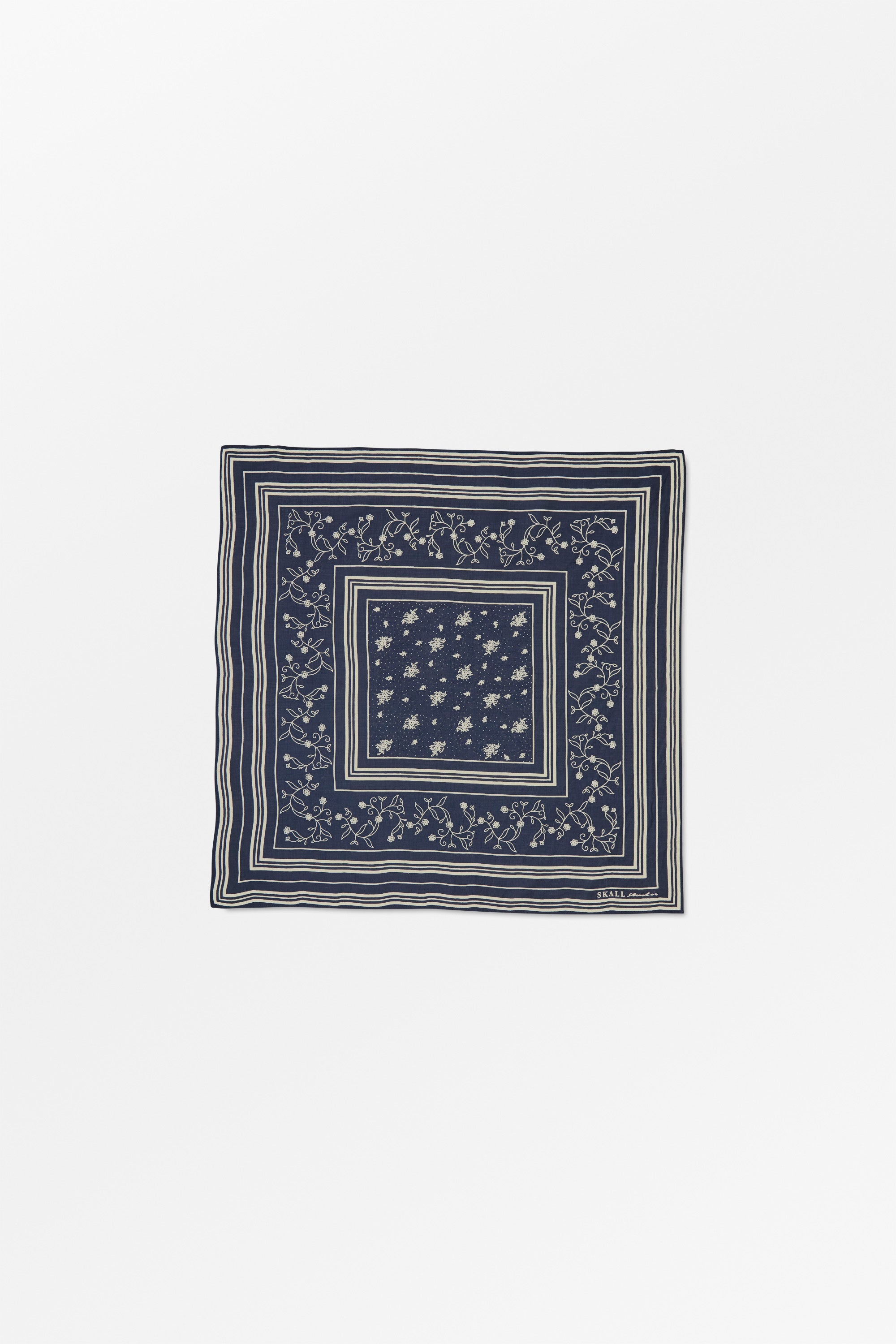 Skall classic scarf 55x55 - Light cream/Blue – Skall Studio ENG