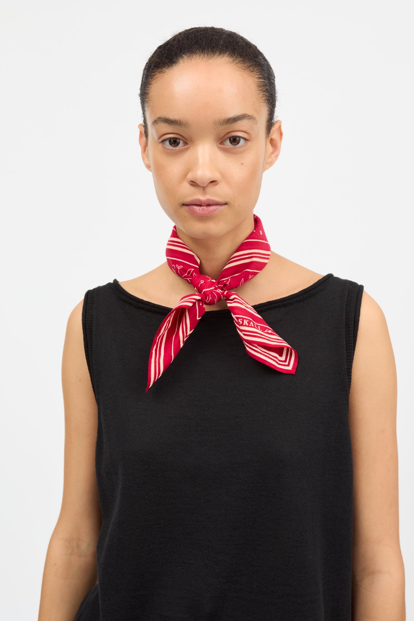 Skall Studio Skall classic scarf 55x55 Scarf Fiery red/Light cream